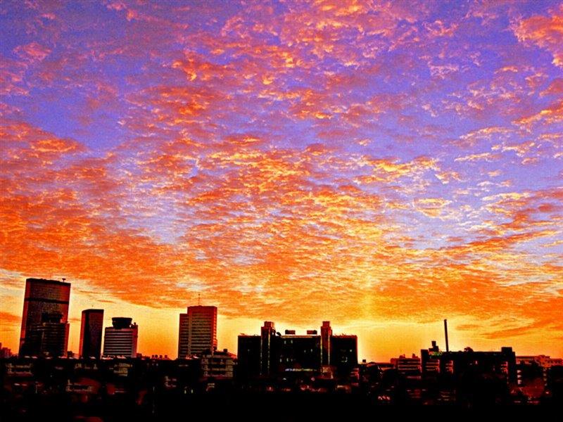 昆明的火燒云 http://rjxysw.com/