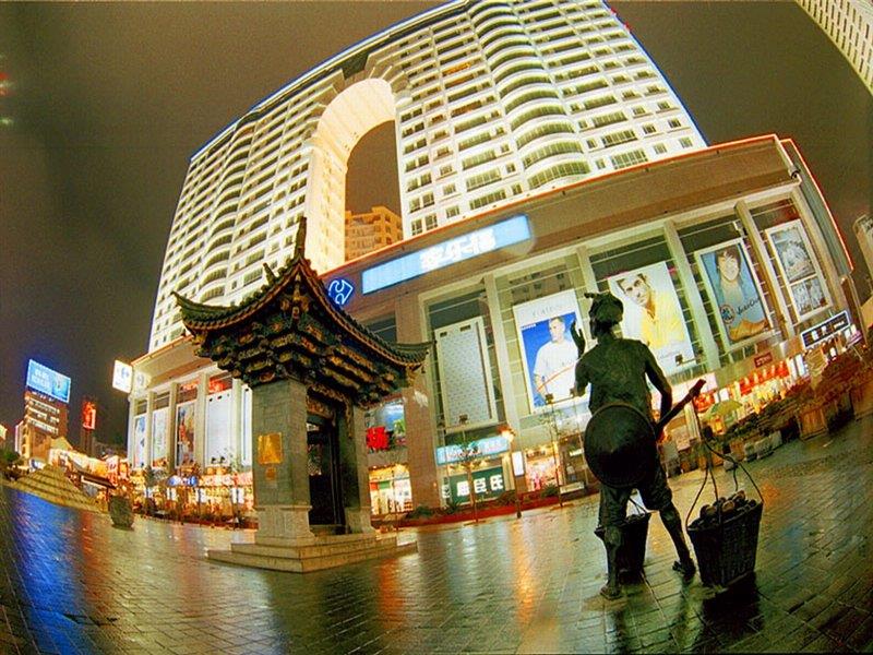 南坪步行街 http://rjxysw.com/